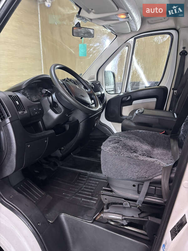 Грузопассажирский фургон Peugeot Boxer 2012 в Ивано-Франковске фото 18 Грузопассажирский фургон Peugeot Boxer 2012 в Ивано-Франковске