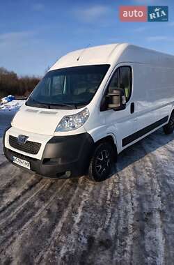 Вантажний фургон Peugeot Boxer 2012 в Ратному