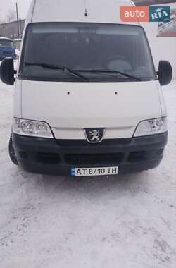 Вантажний фургон Peugeot Boxer 2002 в Івано-Франківську