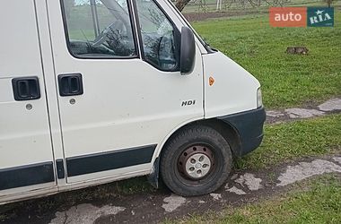Вантажний фургон Peugeot Boxer 2002 в Рівному