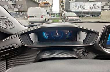 Внедорожник / Кроссовер Peugeot e-2008 2020 в 