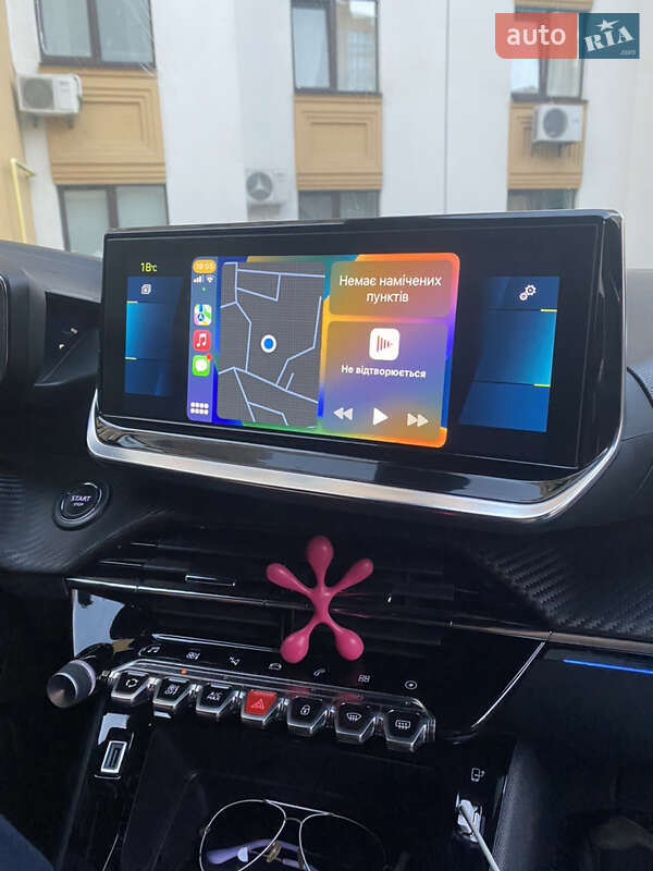 Позашляховик / Кросовер Peugeot e-2008 2020 в Умані