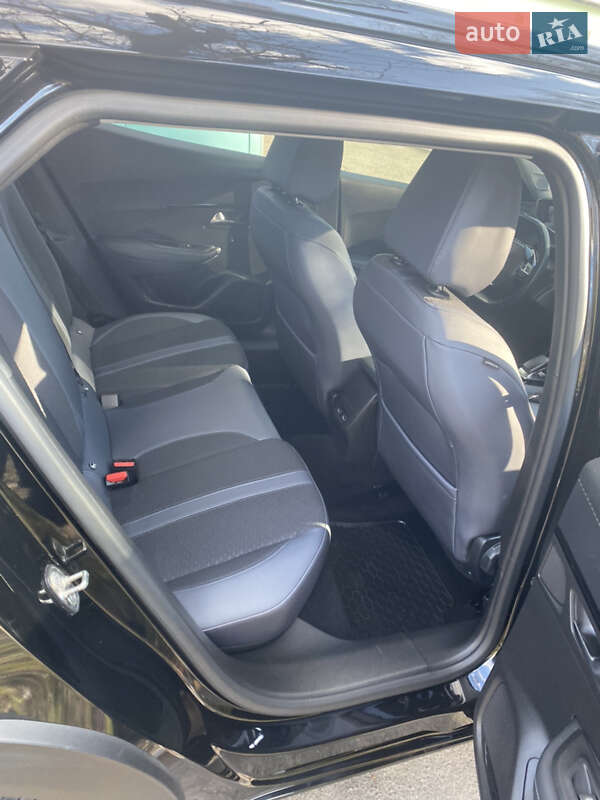 Позашляховик / Кросовер Peugeot e-2008 2020 в Вінниці