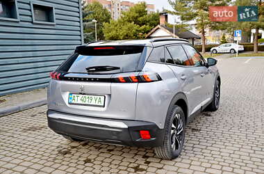 Внедорожник / Кроссовер Peugeot e-2008 2023 в 