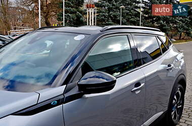 Внедорожник / Кроссовер Peugeot e-2008 2023 в 