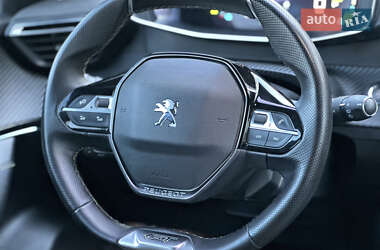 Внедорожник / Кроссовер Peugeot e-2008 2020 в 