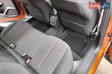 Позашляховик / Кросовер Peugeot e-2008 2022 в 