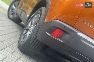 Позашляховик / Кросовер Peugeot e-2008 2021 в 