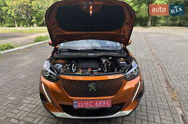 Позашляховик / Кросовер Peugeot e-2008 2021 в 
