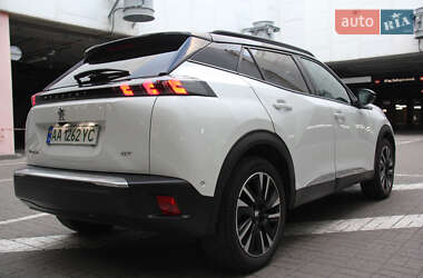 Позашляховик / Кросовер Peugeot e-2008 2020 в 