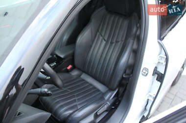 Позашляховик / Кросовер Peugeot e-2008 2020 в 