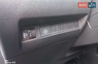 Внедорожник / Кроссовер Peugeot e-2008 2022 в 