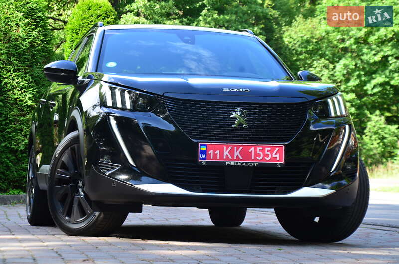 Peugeot e-2008 2021