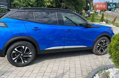 Позашляховик / Кросовер Peugeot e-2008 2022 в 