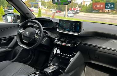 Позашляховик / Кросовер Peugeot e-2008 2022 в 