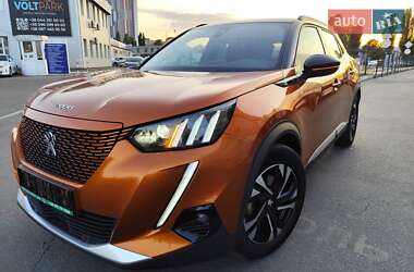 Внедорожник / Кроссовер Peugeot e-2008 2020 в Киеве