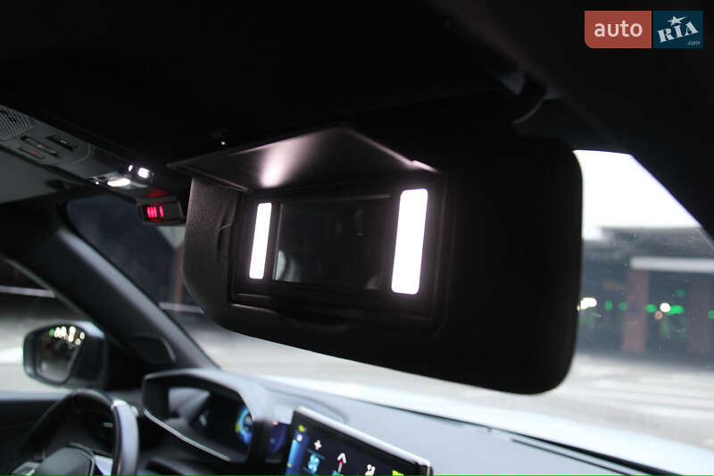 Внедорожник / Кроссовер Peugeot e-2008 2020 в Киеве