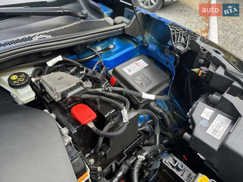 Внедорожник / Кроссовер Peugeot e-2008 2020 в Дрогобыче фото 107 Внедорожник / Кроссовер Peugeot e-2008 2020 в Дрогобыче