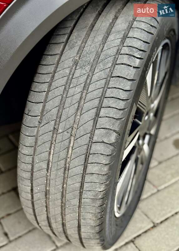 Позашляховик / Кросовер Peugeot e-2008 2020 в Бердичеві