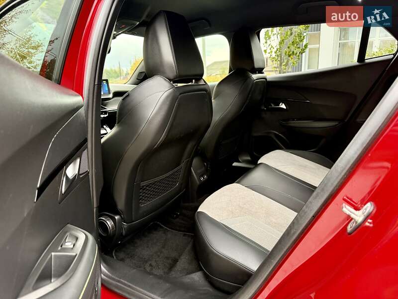 Позашляховик / Кросовер Peugeot e-2008 2020 в Бердичеві