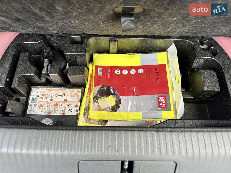 Позашляховик / Кросовер Peugeot e-2008 2020 в Бердичеві