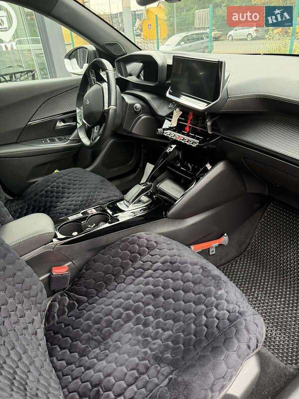 Внедорожник / Кроссовер Peugeot e-2008 2020 в Самборе