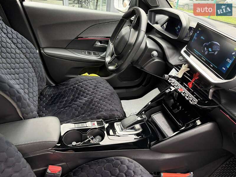 Внедорожник / Кроссовер Peugeot e-2008 2020 в Самборе