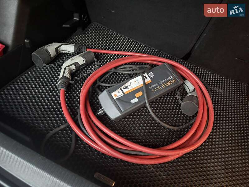 Внедорожник / Кроссовер Peugeot e-2008 2020 в Самборе