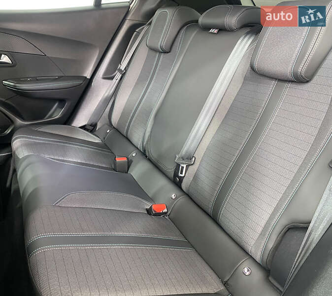 Позашляховик / Кросовер Peugeot e-2008 2022 в Львові