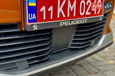 Внедорожник / Кроссовер Peugeot e-2008 2021 в 