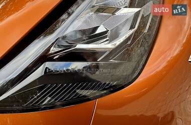 Внедорожник / Кроссовер Peugeot e-2008 2021 в 