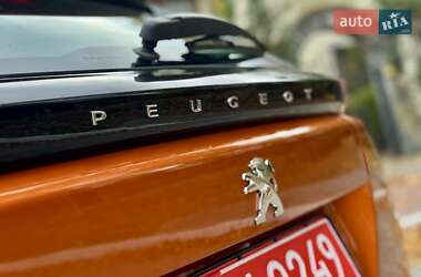 Внедорожник / Кроссовер Peugeot e-2008 2021 в 