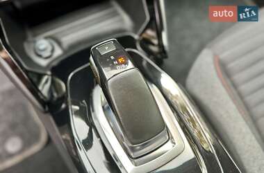 Внедорожник / Кроссовер Peugeot e-2008 2021 в 