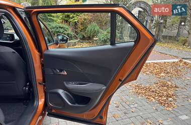 Внедорожник / Кроссовер Peugeot e-2008 2021 в 