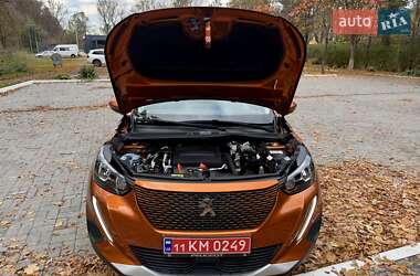 Внедорожник / Кроссовер Peugeot e-2008 2021 в 