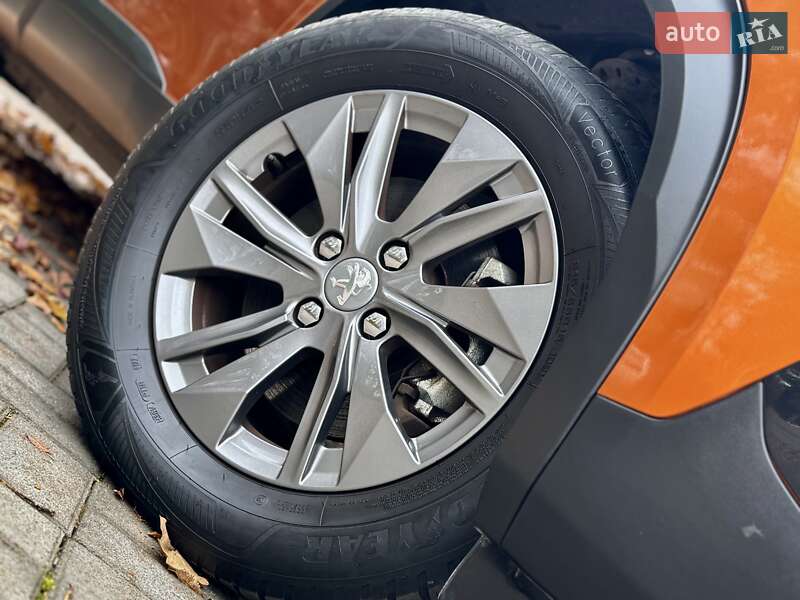 Позашляховик / Кросовер Peugeot e-2008 2021 в Дрогобичі