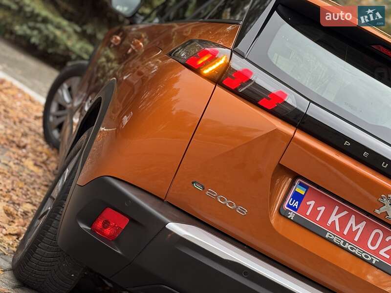 Позашляховик / Кросовер Peugeot e-2008 2021 в Дрогобичі