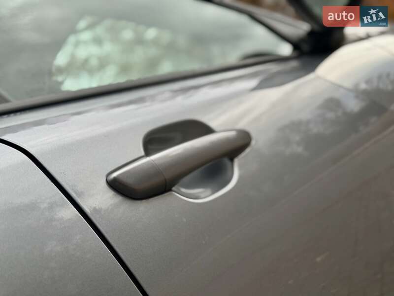 Внедорожник / Кроссовер Peugeot e-2008 2021 в Дрогобыче фото 18 Внедорожник / Кроссовер Peugeot e-2008 2021 в Дрогобыче