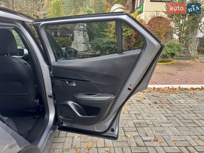 Внедорожник / Кроссовер Peugeot e-2008 2021 в Дрогобыче фото 74 Внедорожник / Кроссовер Peugeot e-2008 2021 в Дрогобыче