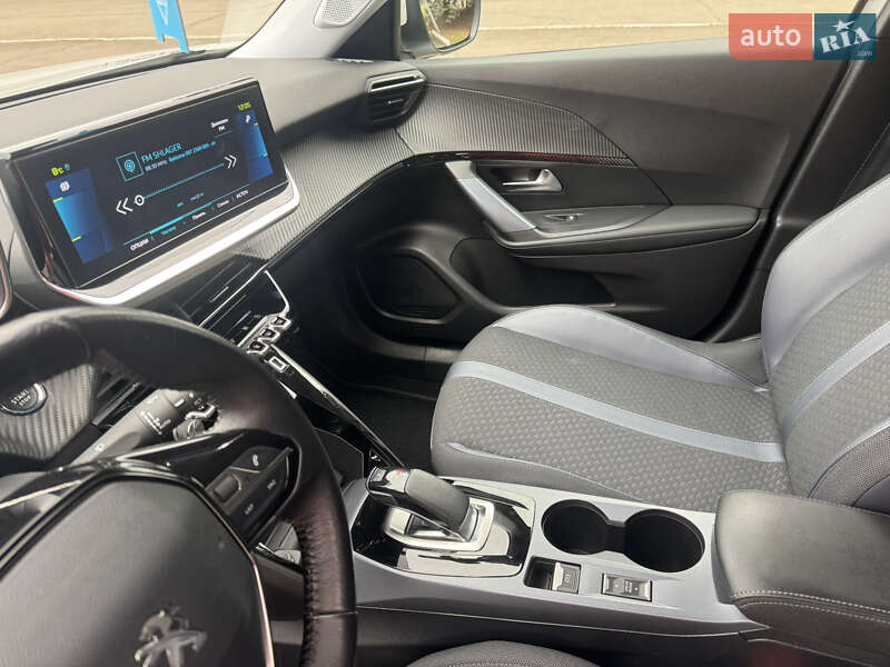 Позашляховик / Кросовер Peugeot e-2008 2020 в Рівному