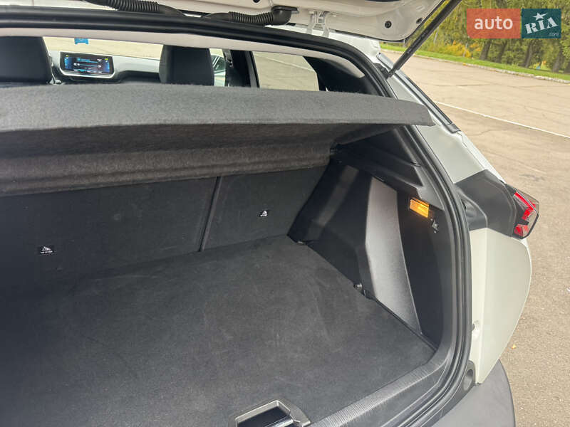 Позашляховик / Кросовер Peugeot e-2008 2020 в Рівному