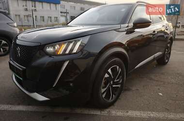 Внедорожник / Кроссовер Peugeot e-2008 2021 в Киеве