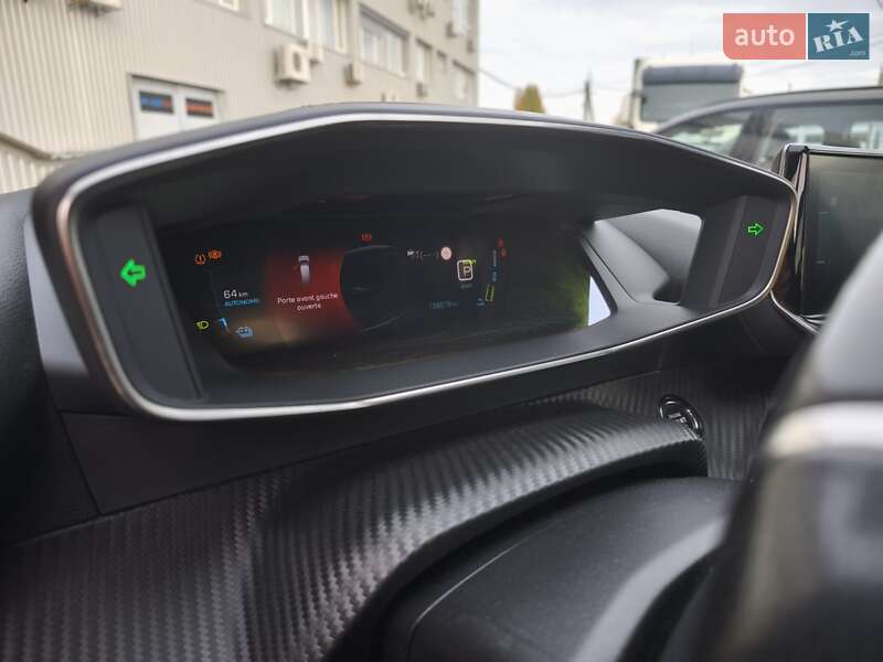 Внедорожник / Кроссовер Peugeot e-2008 2021 в Киеве