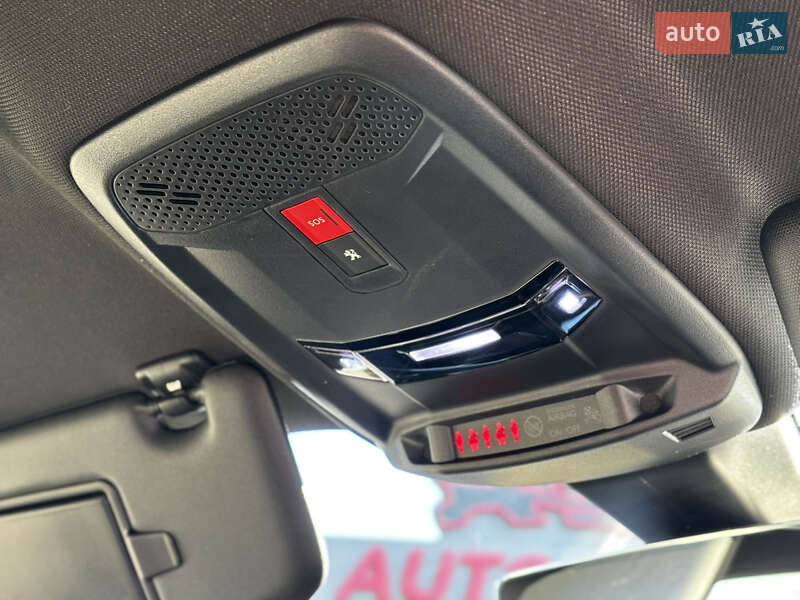 Внедорожник / Кроссовер Peugeot e-2008 2021 в Львове