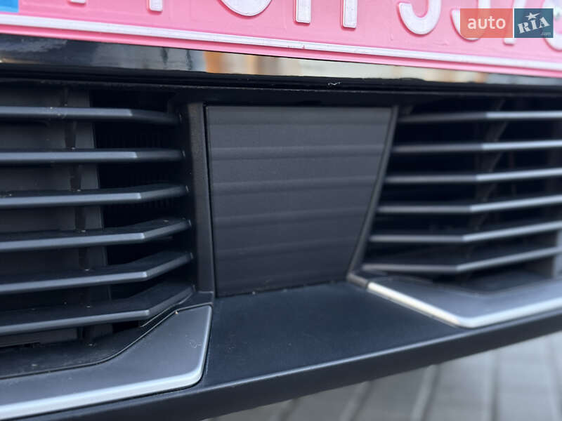 Внедорожник / Кроссовер Peugeot e-2008 2024 в Львове