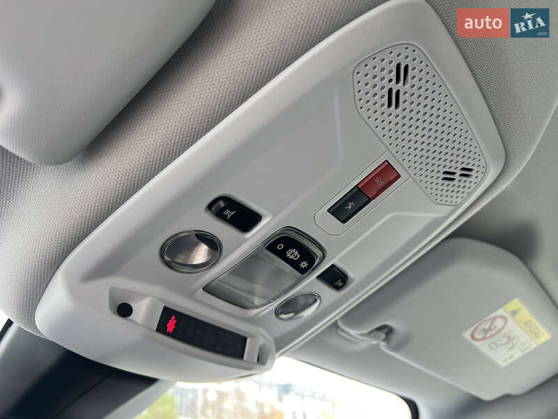 Позашляховик / Кросовер Peugeot e-2008 2022 в Луцьку