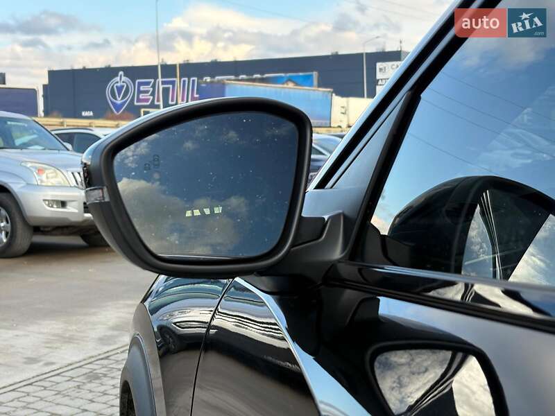 Позашляховик / Кросовер Peugeot e-2008 2021 в Львові