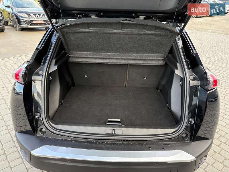 Позашляховик / Кросовер Peugeot e-2008 2021 в Львові