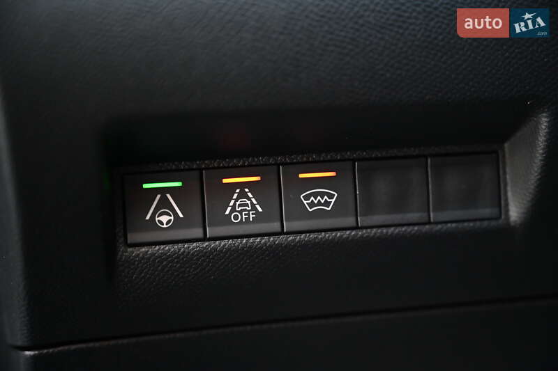 Внедорожник / Кроссовер Peugeot e-2008 2021 в Львове