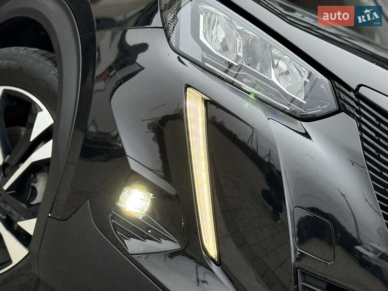 Внедорожник / Кроссовер Peugeot e-2008 2021 в Дрогобыче